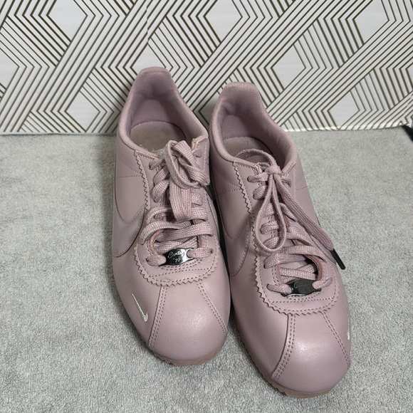 Nike sneakers women Nike Cortez ‘72 dusty Pink women’s size 8 Nike tennis shoes - Picture 2 of 12